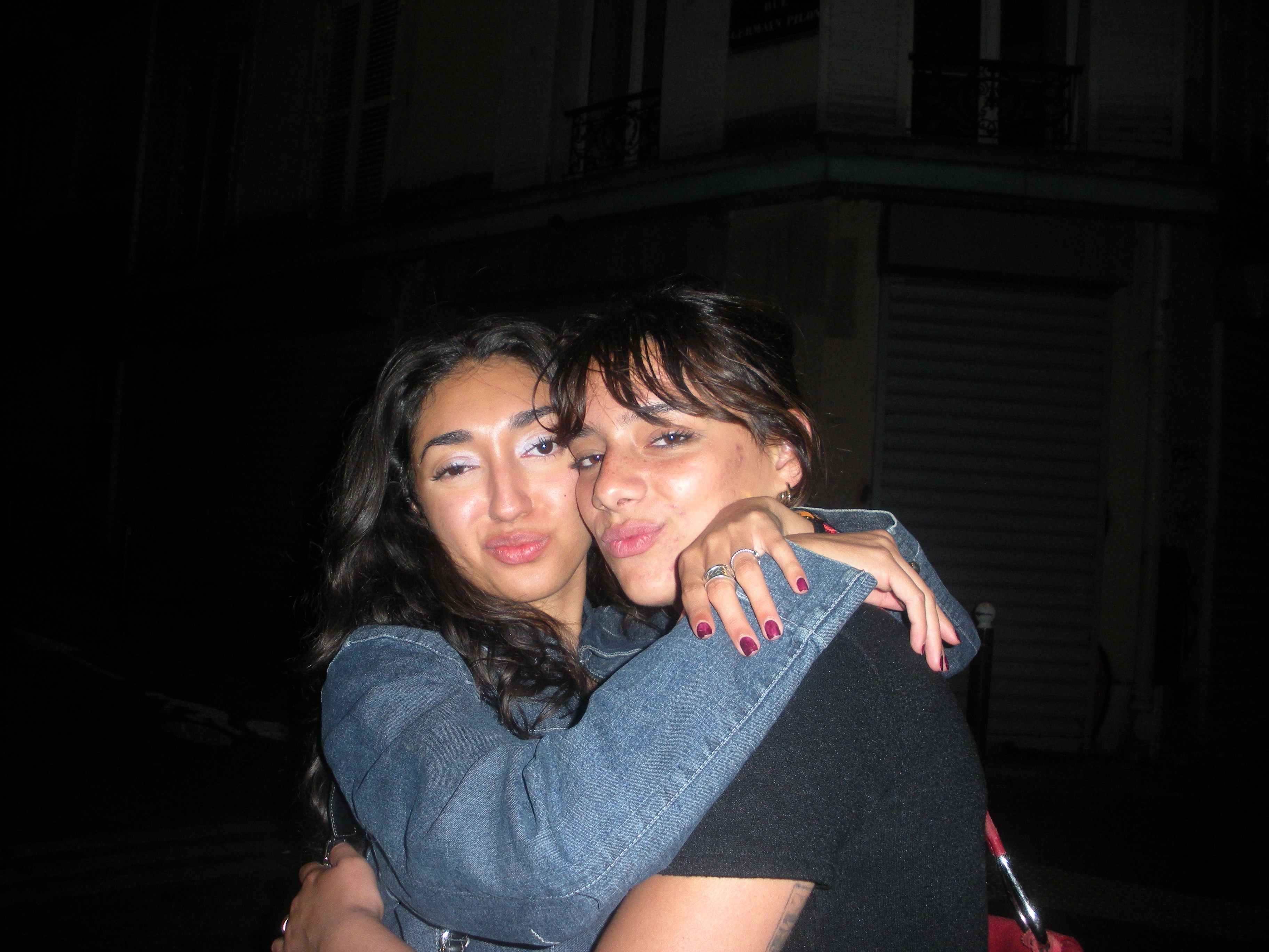 PARIS friendship SUMMER 25 photo